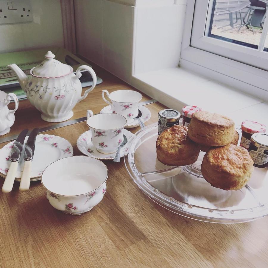 Chestnut Cottage Felbrigg Esterno foto